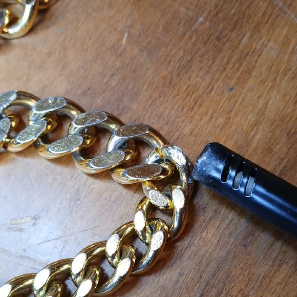 CHANEL Gold Chain Women\'s BELT (LISTING 2 of 2) CHANEL Vintage 93P CC Logo Chain Belt Accessory Gold Metal  main image 4